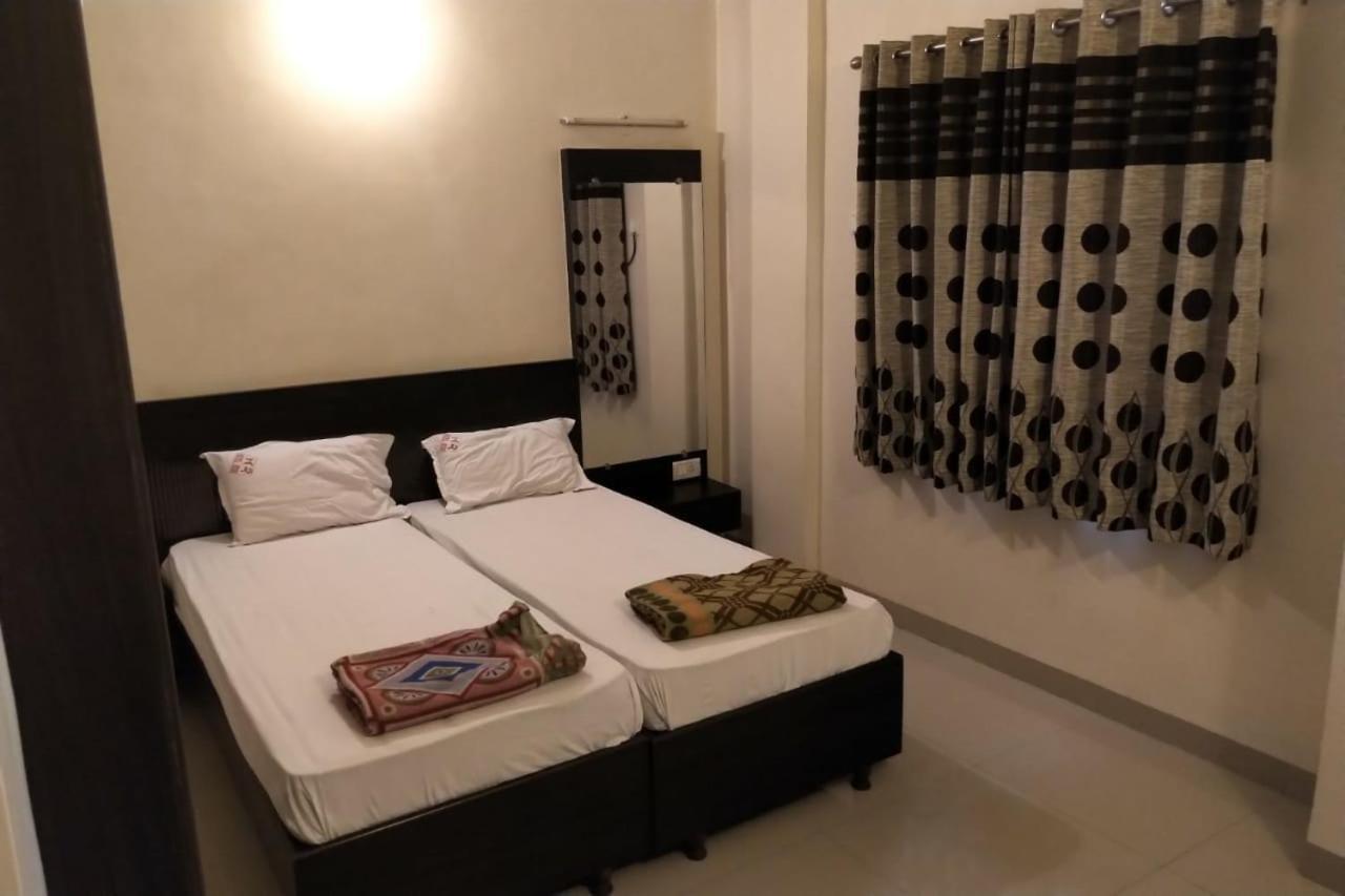 Hotel Rose Lodge Pune Exterior photo